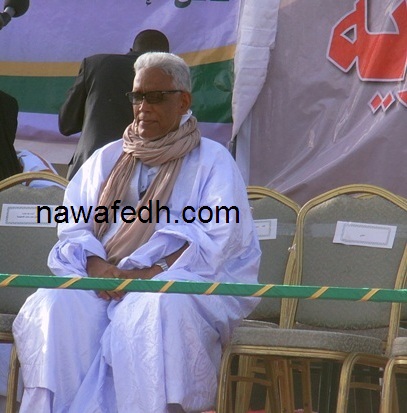 عمامة الوزير ولد داداه تشبه عمامة الرئيس الراحل هل كان يقلده !